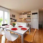 Апартаменты La Presqu'ile-7 By Interhome Кабур