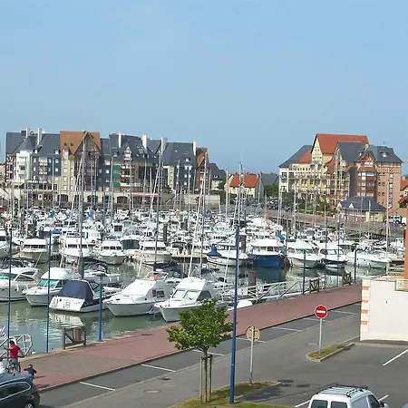 アパート La Presqu'ile.7 カブール