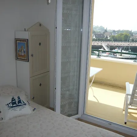 アパート La Presqu'ile.7 カブール